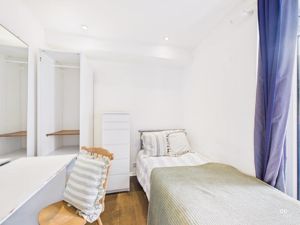 Photo 17- click for photo gallery